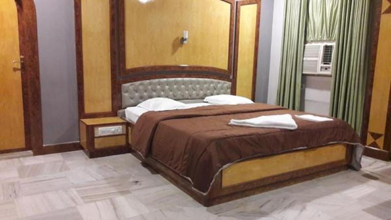 Rayagada Hotel Sai International מראה חיצוני תמונה